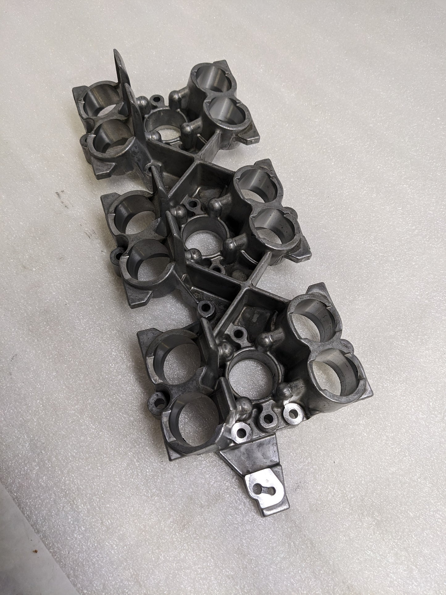 PORSCHE 9961041058R  LEFT SIDE FLAT TAPPET HOUSING FOR 1997-2004 BOXSTER USED R23