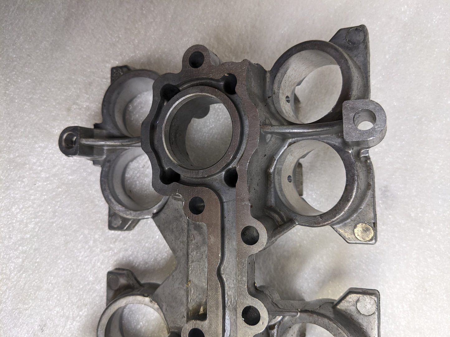 PORSCHE 9961041058R  LEFT SIDE FLAT TAPPET HOUSING FOR 1997-2004 BOXSTER USED R23