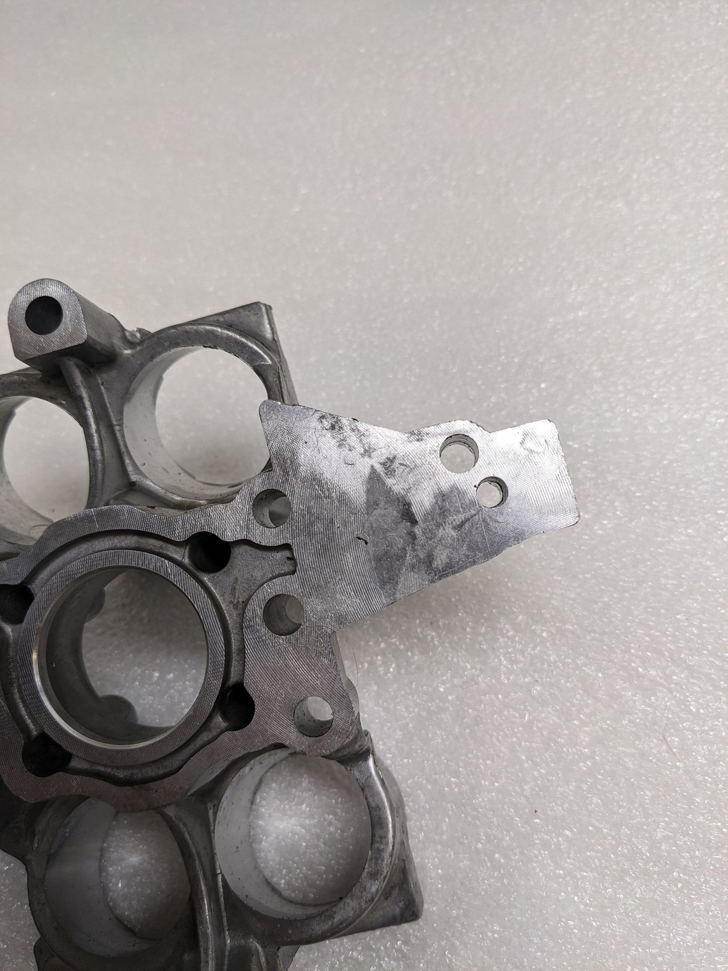 PORSCHE 9961041058R  LEFT SIDE FLAT TAPPET HOUSING FOR 1997-2004 BOXSTER USED R23