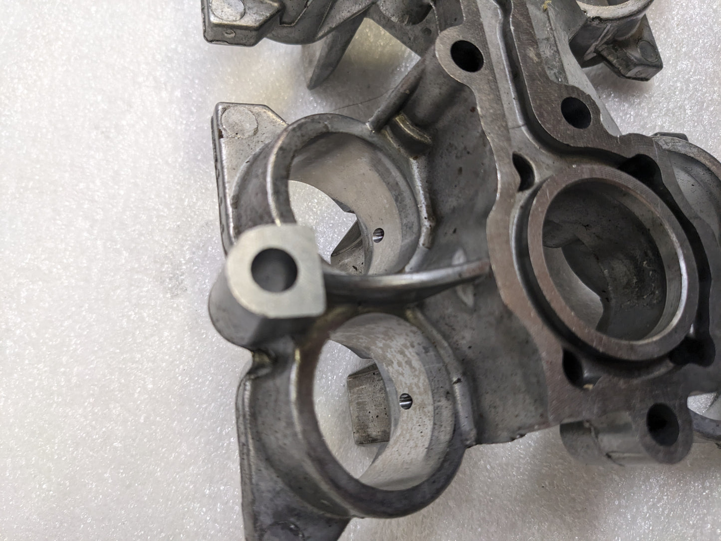 PORSCHE 9961041058R  LEFT SIDE FLAT TAPPET HOUSING FOR 1997-2004 BOXSTER USED R23