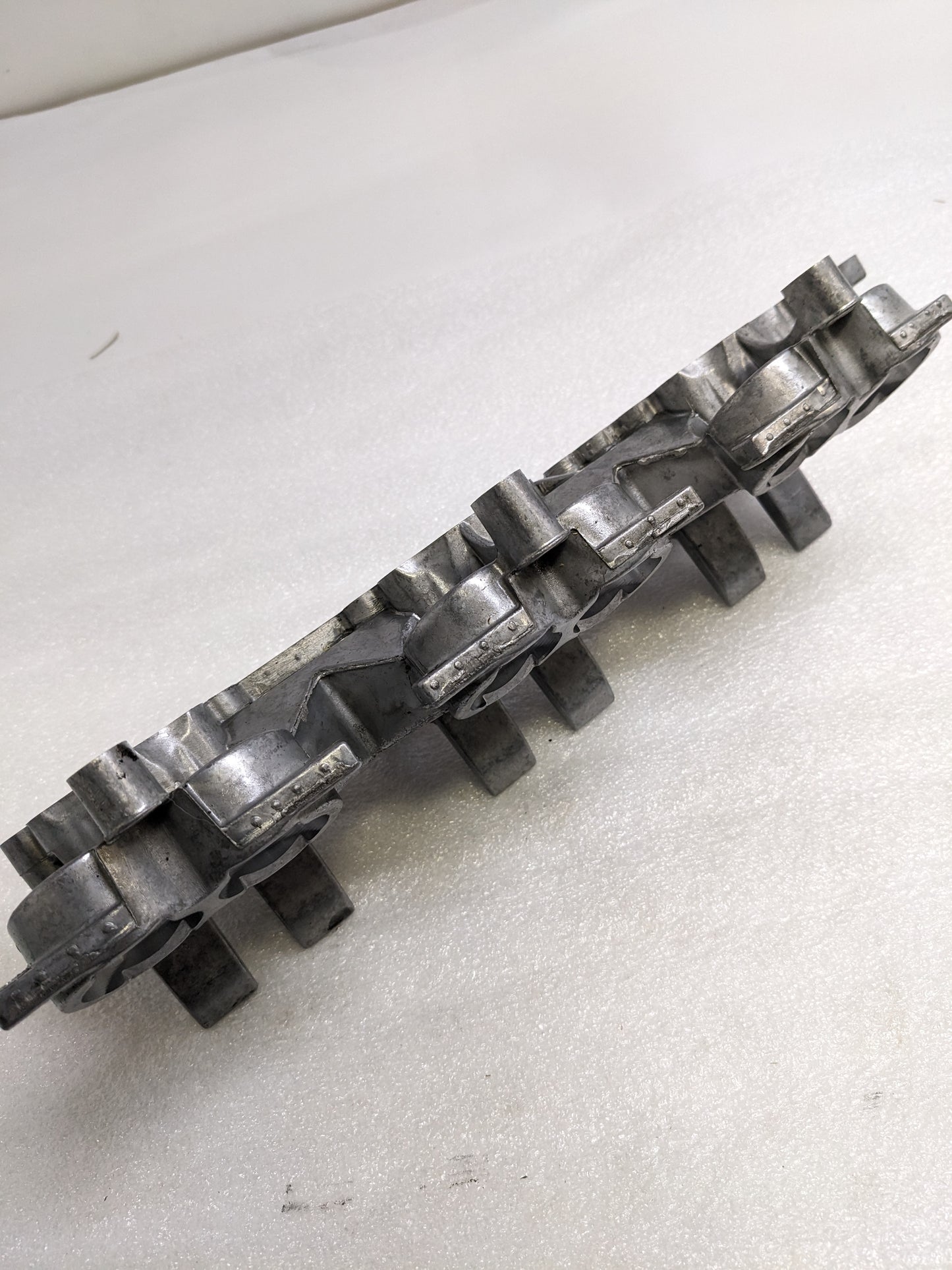 PORSCHE 9961041058R  LEFT SIDE FLAT TAPPET HOUSING FOR 1997-2004 BOXSTER USED R23