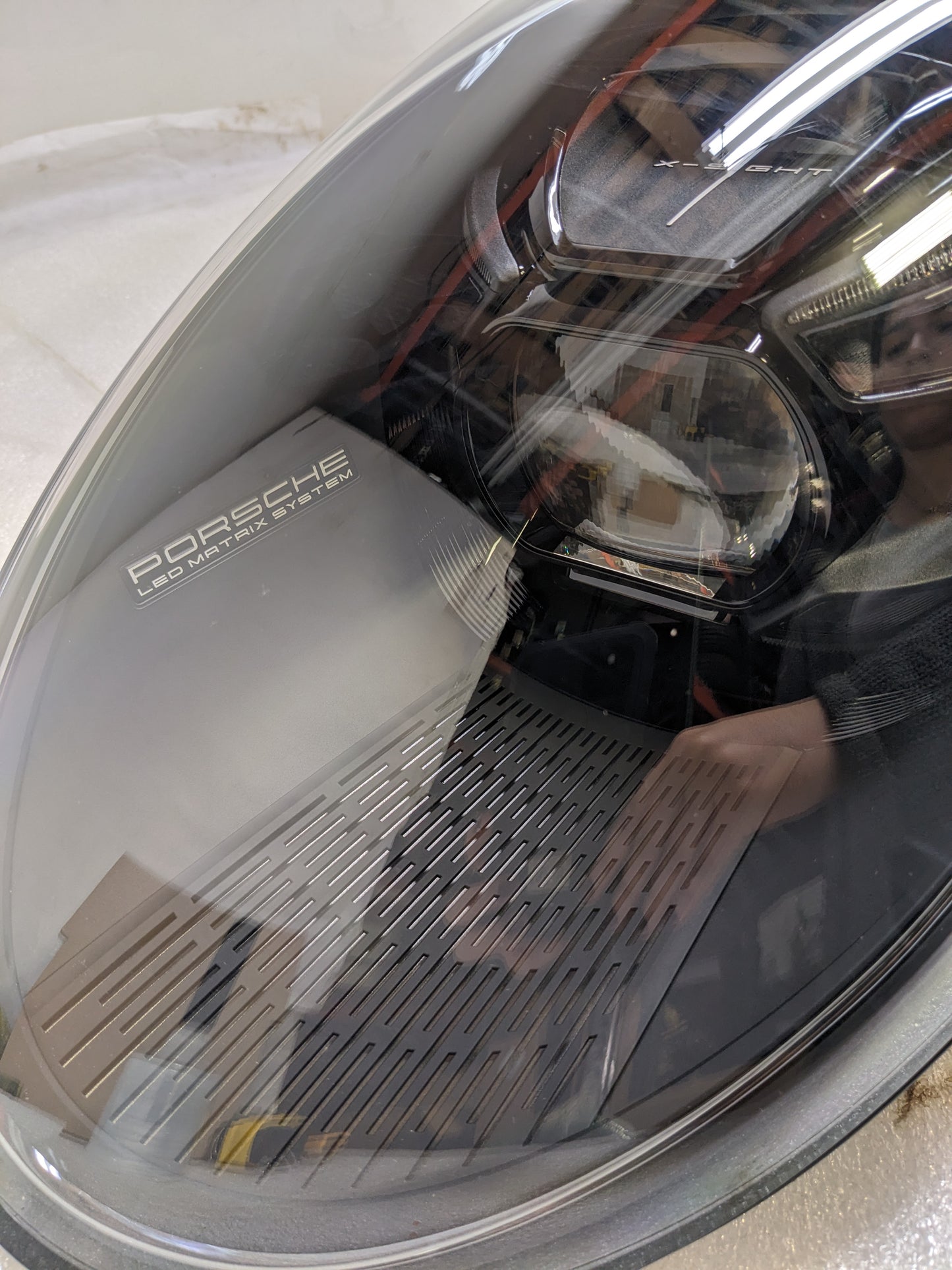 PORSCHE 9P5941681B LED HEADLIGHT WITH MATRIX BEAM FOR 2020-2021 992 TURBO NEW SR