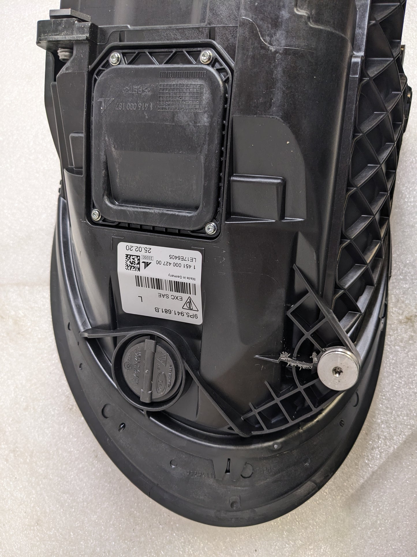 PORSCHE 9P5941681B LED HEADLIGHT WITH MATRIX BEAM FOR 2020-2021 992 TURBO NEW SR