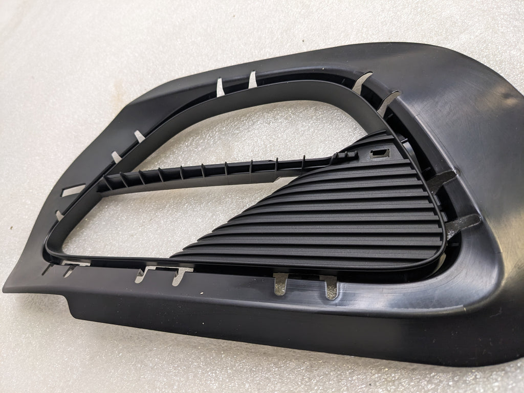 PORSCHE 991505665001E0 RADIATOR SUPPORT AIR DUCT FOR 2014-2016 911 NEW R20