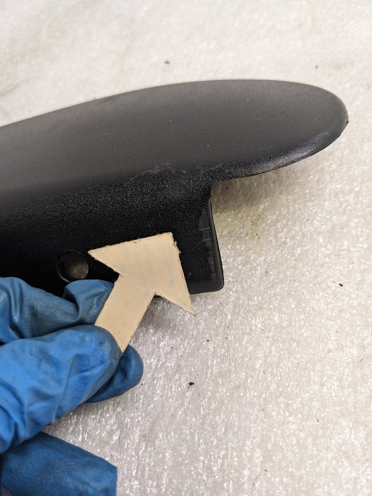 PORSCHE 92852114802 PLASTIC COVER FOR FRONT SEAT HINGE FOR 1986-1995 928 USED R23T6