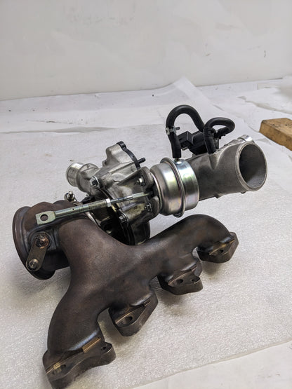 GENUINE GM 55565353 TURBOCHARGER 18.6 X 16.6 X 12.4 INCHES NEW E2