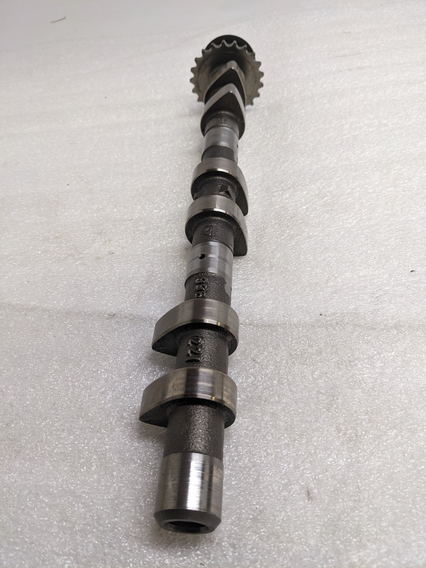 PORSCHE 99622171617 INTAKE CAMSHAFT 22155/3.2/3.4 USED R23