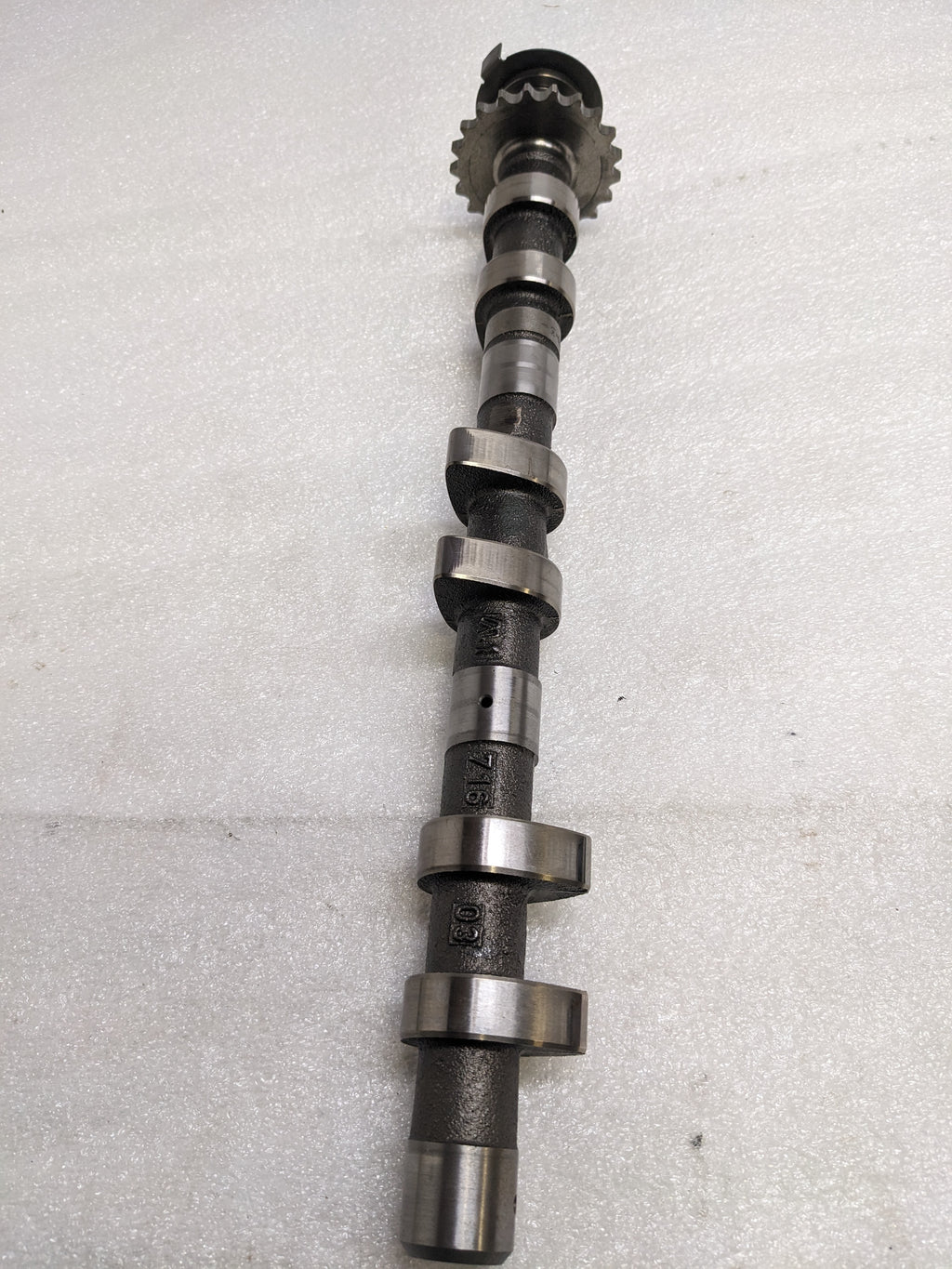 PORSCHE 99622171617 INTAKE CAMSHAFT 22155/3.2/3.4 USED R23