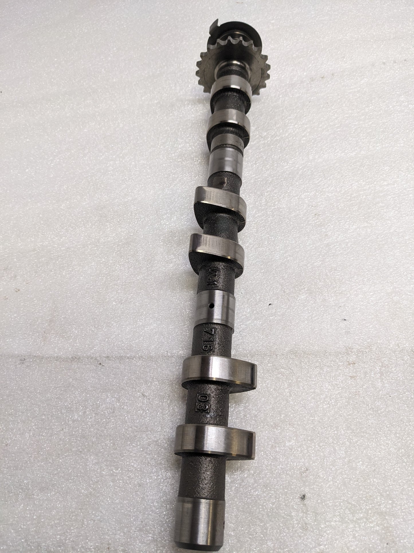 PORSCHE 99622171617 INTAKE CAMSHAFT 22155/3.2/3.4 USED R23