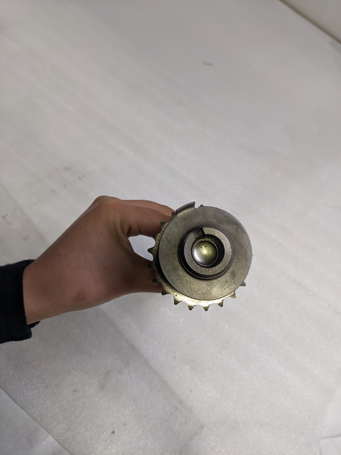 PORSCHE 99622171617 INTAKE CAMSHAFT 22155/3.2/3.4 USED R23