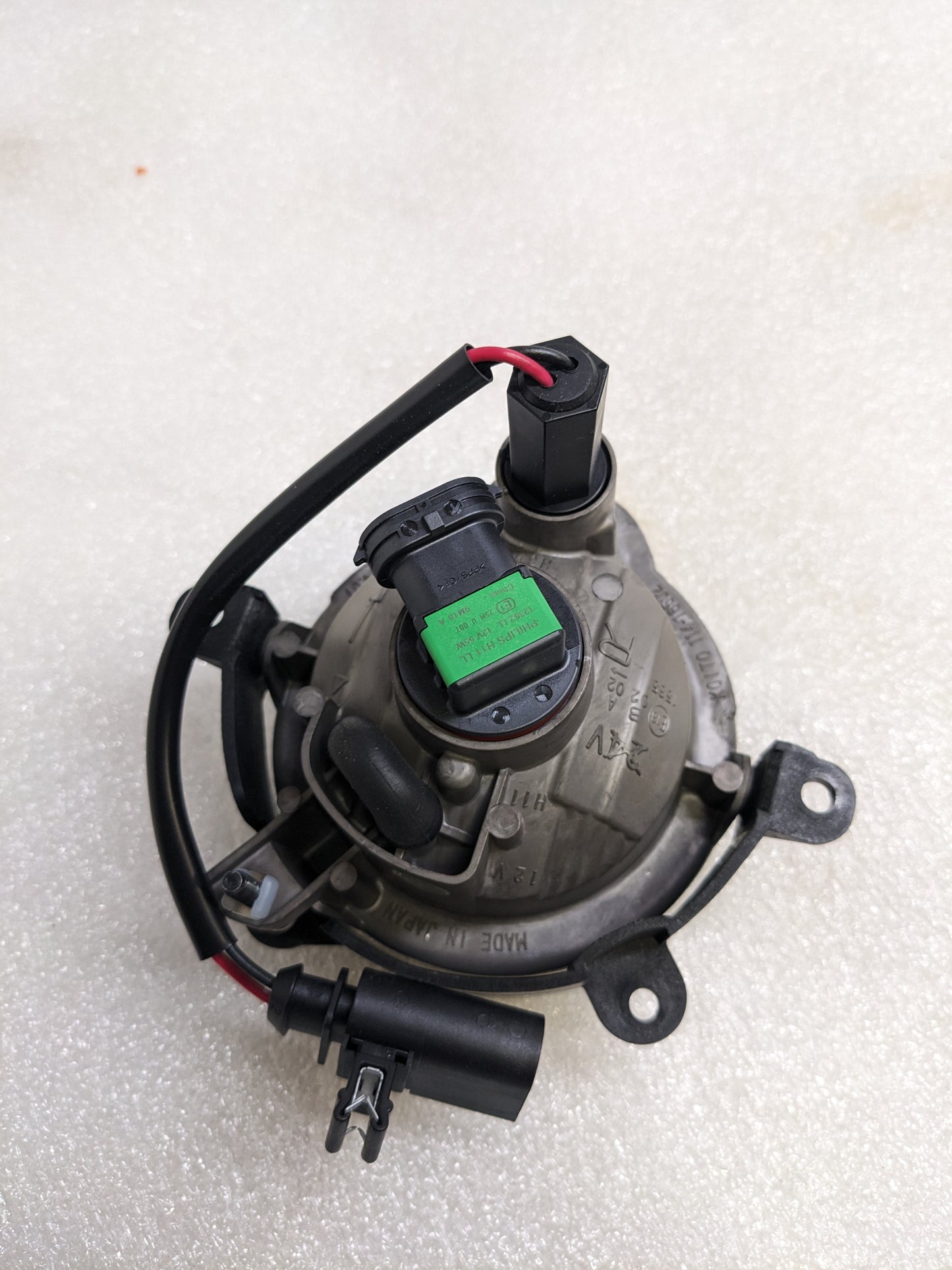 PORSCHE 98763108401 FOG LIGHT FOR 2006-2008 CAYMAN NEW R21