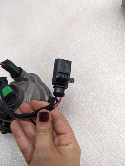 PORSCHE 98763108401 FOG LIGHT FOR 2006-2008 CAYMAN NEW R21