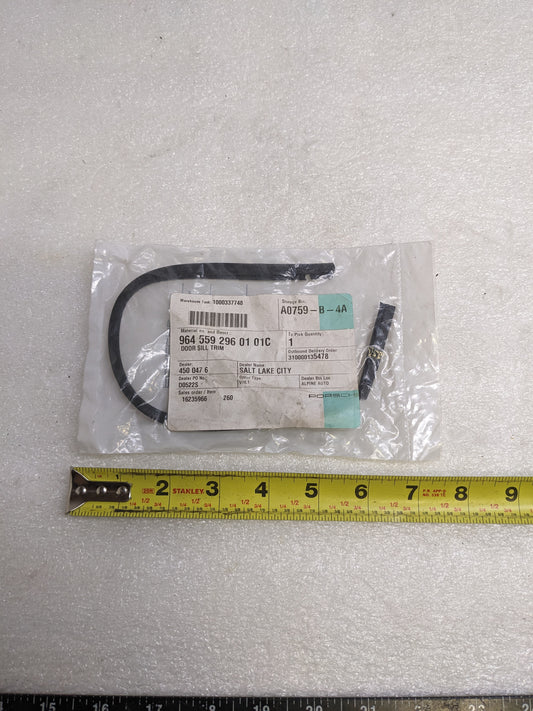 PORSCHE 9645592960101C DOOR SILL TRIM NEW R23T2