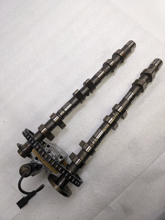 PORSCHE 996105053 CAMSHAFTS W/ ADJUSTER FOR BOXSTER 986/911/996 USED R21