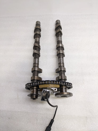 PORSCHE 996105053 CAMSHAFTS W/ ADJUSTER FOR BOXSTER 986/911/996 USED R21