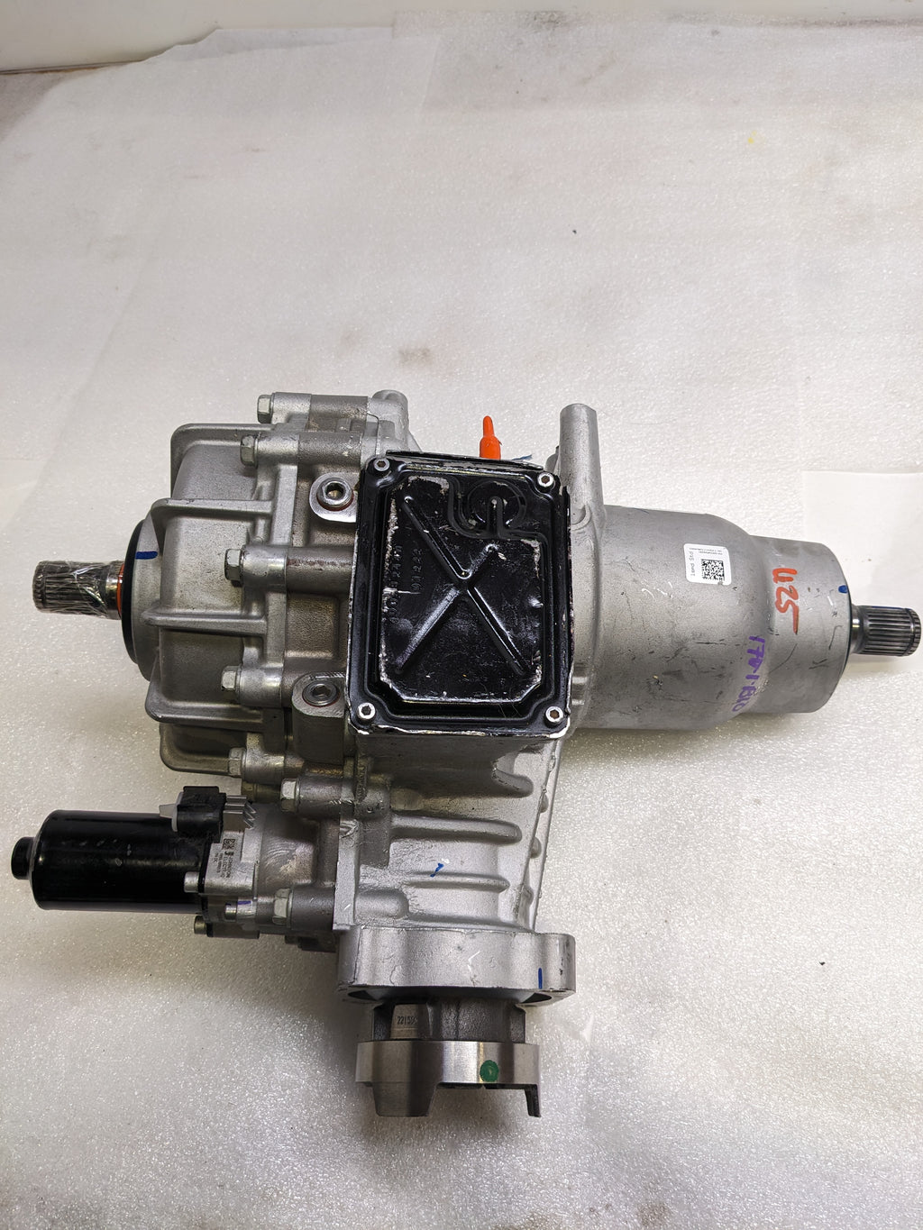 GENUINE MOPAR 68550586AA REAR AXLE DIFFERENTIAL NEW I2