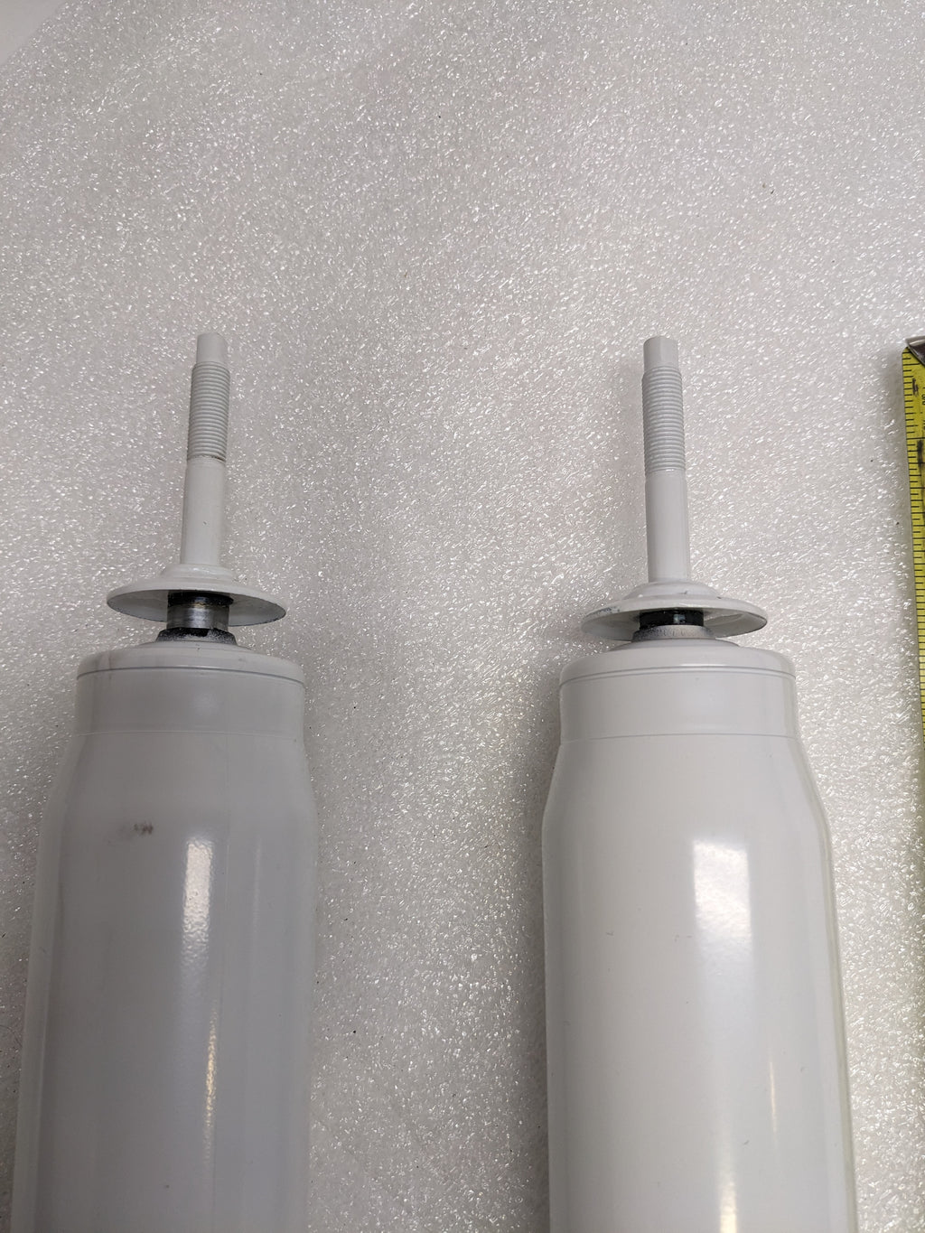 ROUGH COUNTRY 5042/658512 FRONT AND REAR SHOCK SET NEW SR