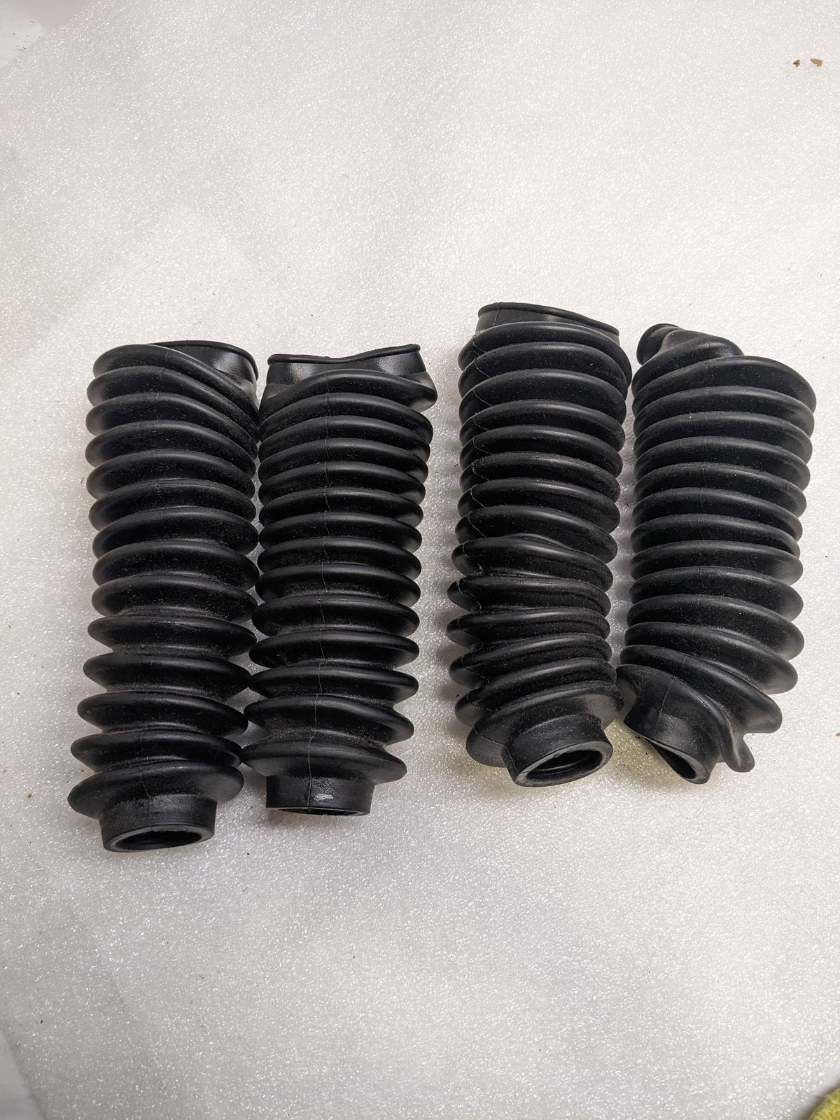 ROUGH COUNTRY 5042/658512 FRONT AND REAR SHOCK SET NEW SR