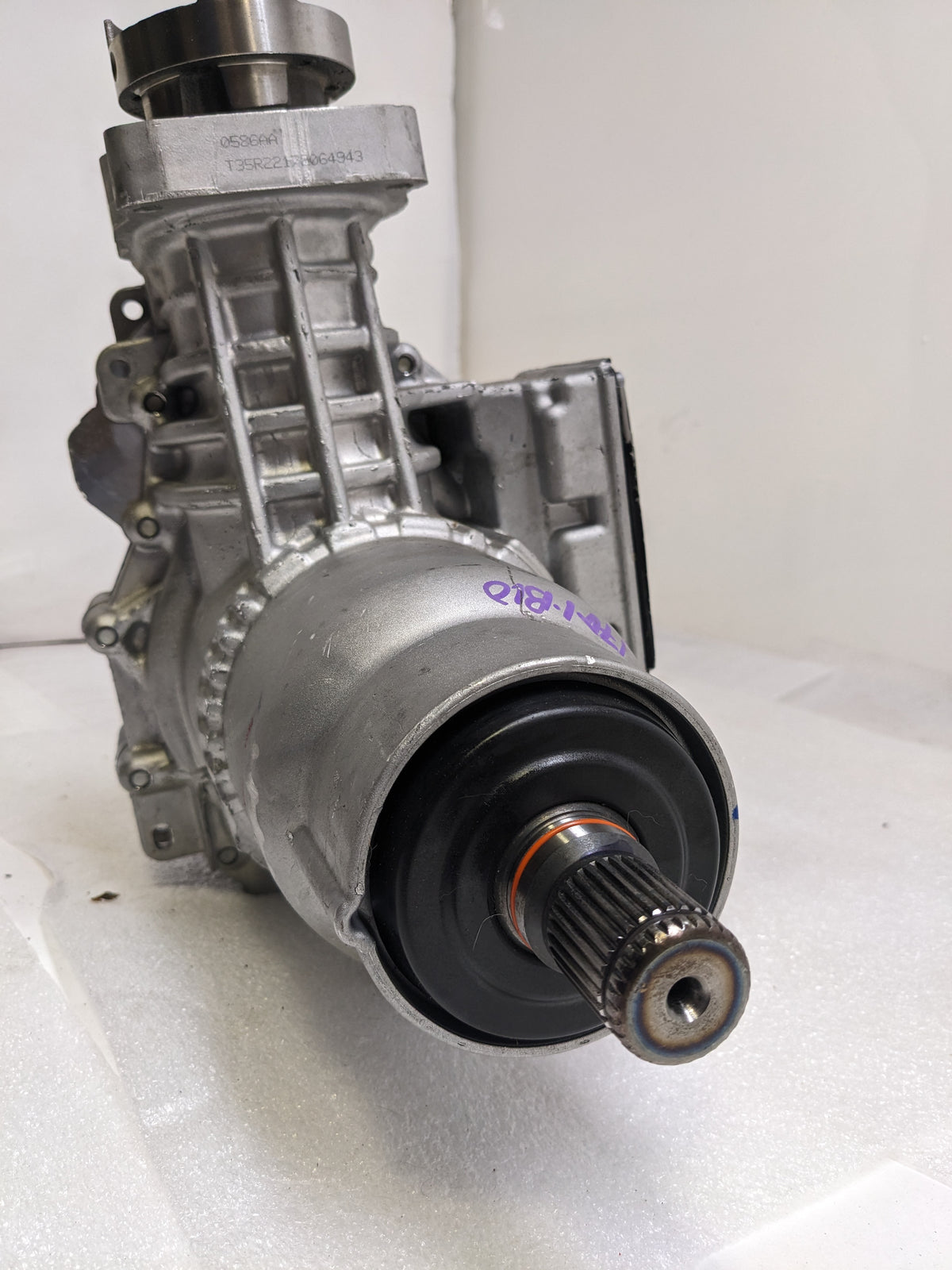 GENUINE MOPAR 68550586AA REAR AXLE DIFFERENTIAL NEW I2
