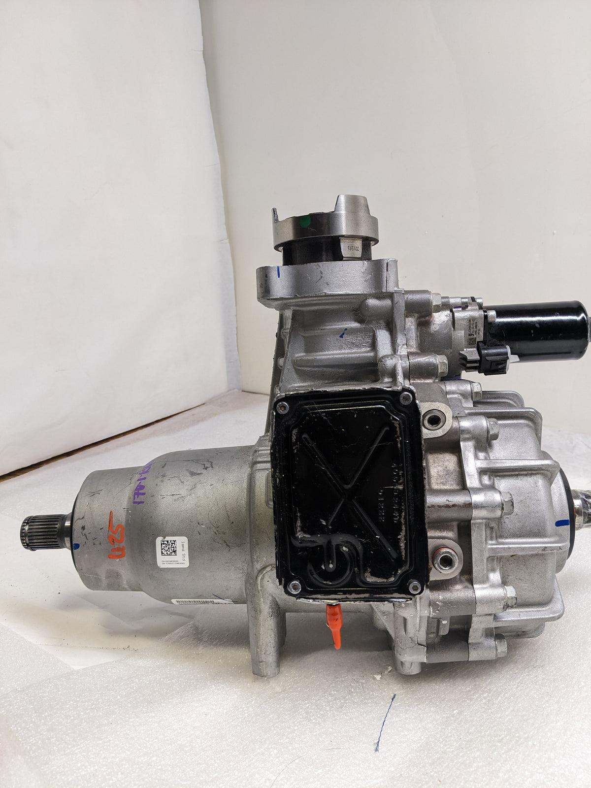 GENUINE MOPAR 68550586AA REAR AXLE DIFFERENTIAL NEW I2