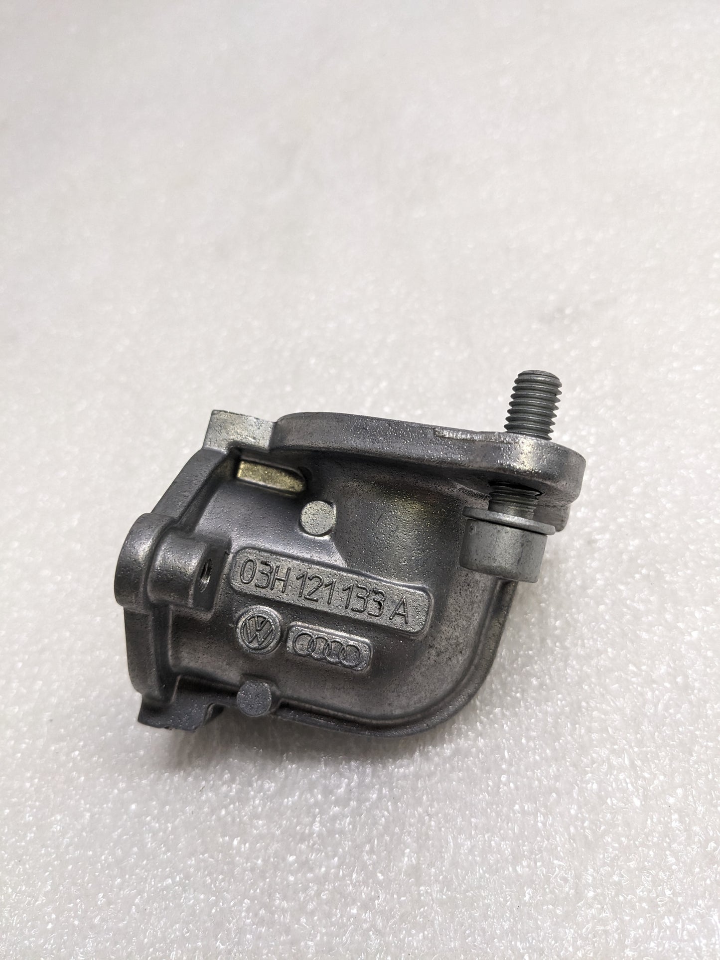 PORSCHE 95510613400 COOLANT FLANGE CYLINDER HEAD FOR 2008-2018 CAYENNE NEW R23T2