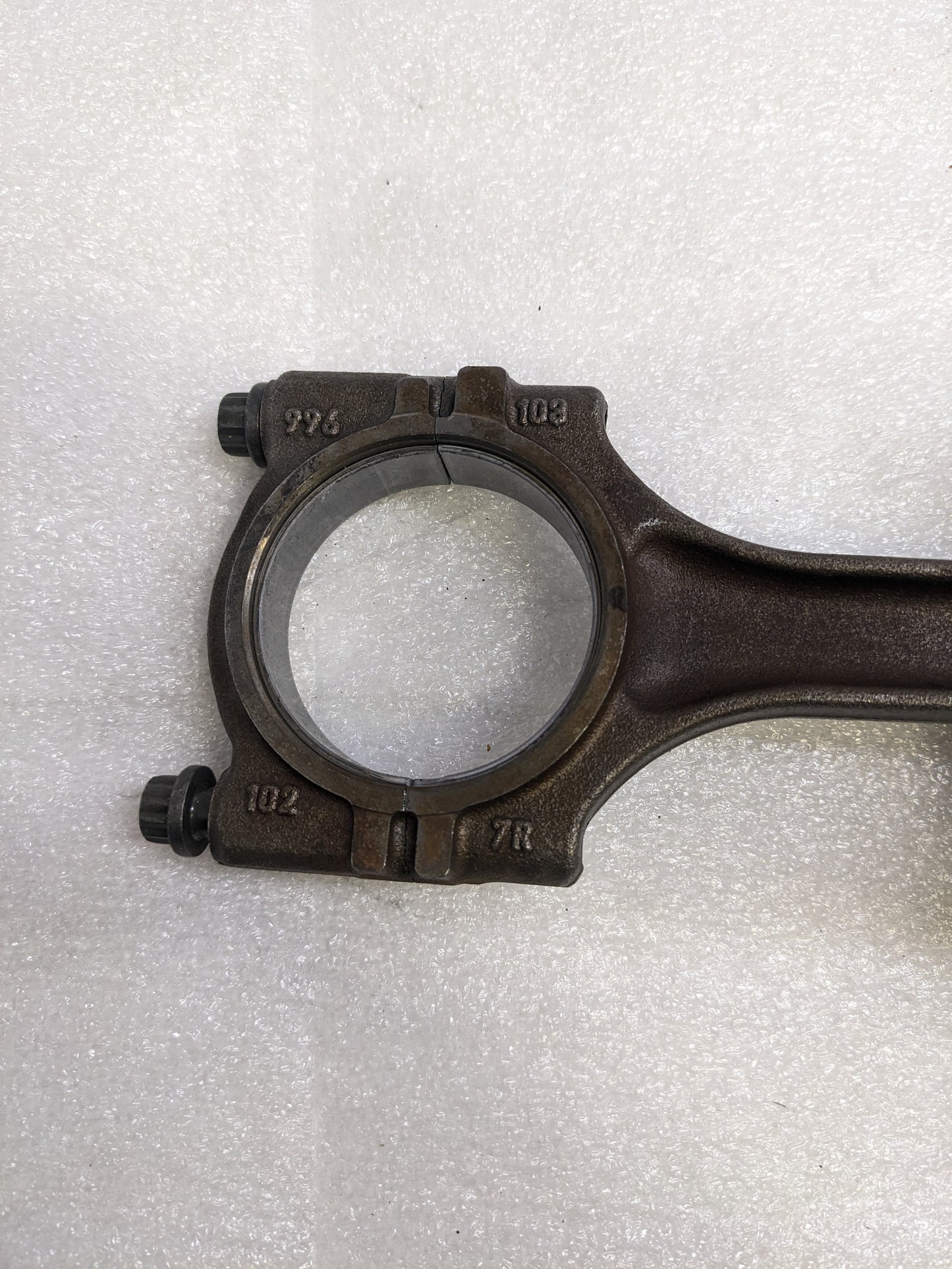 PORSCHE 9961031027R CONNECTING ROD W/ PISTON FOR 911/996 1999-2001 USED R24