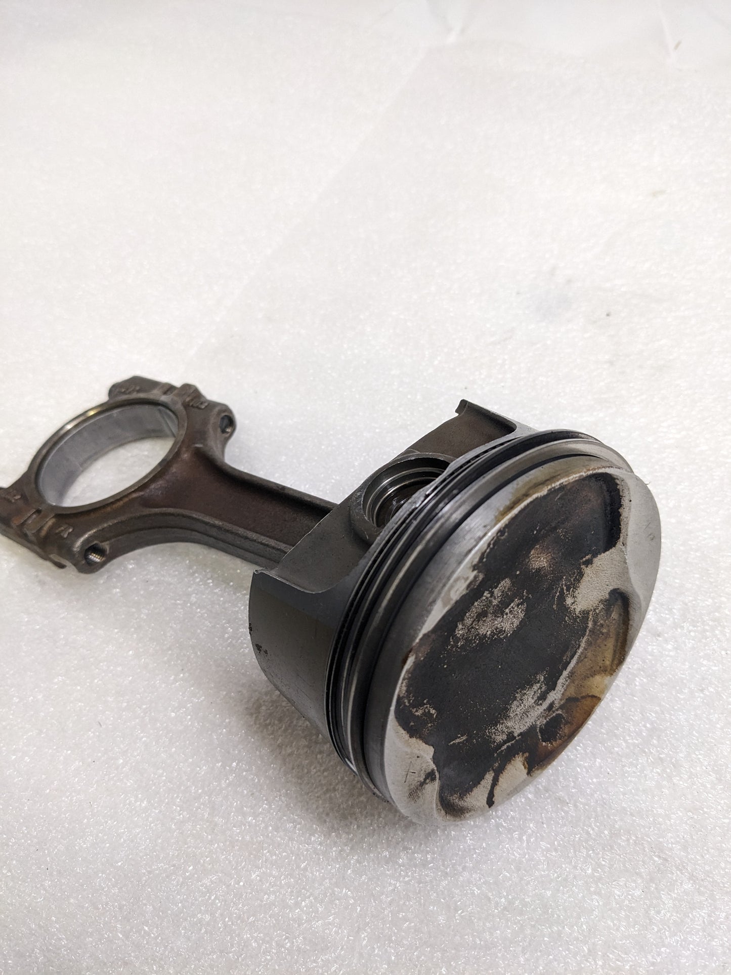 PORSCHE 9961031027R CONNECTING ROD W/ PISTON FOR 911/996 1999-2001 USED R24