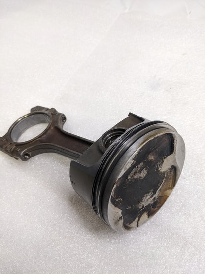 PORSCHE 9961031027R CONNECTING ROD W/ PISTON FOR 911/996 1999-2001 USED R24