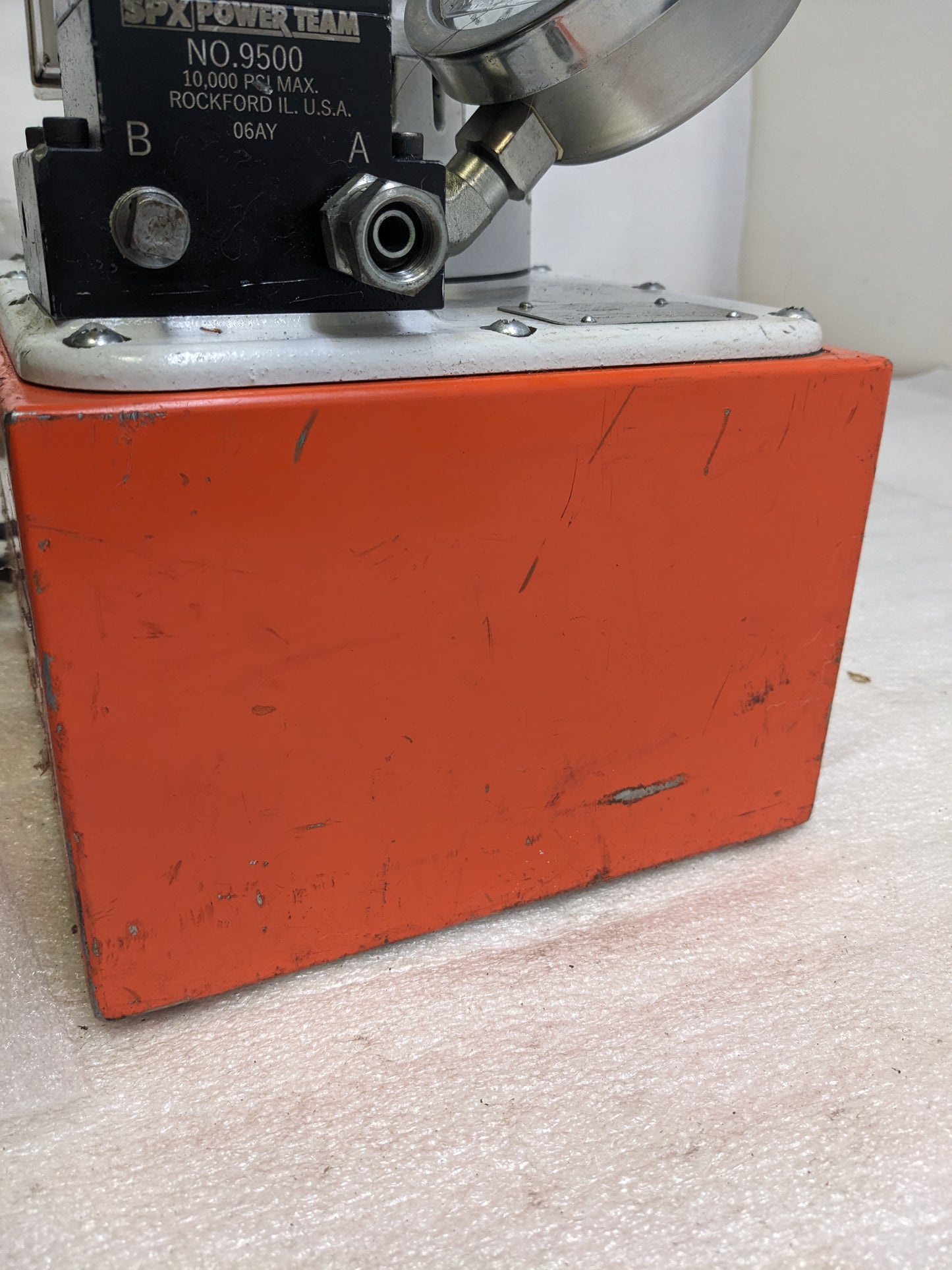 POWER TEAM 65804 SPX ELECTRIC PUMP MODEL C 110/115V 50/60HZ USED B2