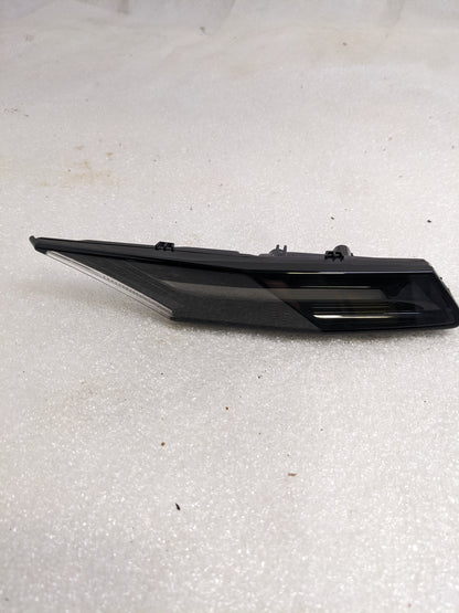 PORSCHE 9J0953042B TURN SIGNAL REPEATER RIGHT NEW R23T6