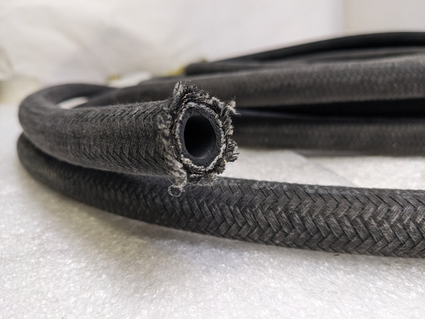 DOT 93005 AIR BRAKE BRAIDED HOSE 1/2 IN X 50 FT NEW R8