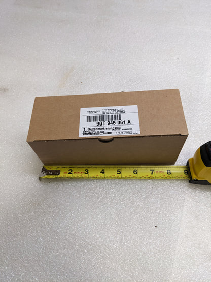 PORSCHE 9GT945061A SIDE MARKER LIGHT NEW R23T7