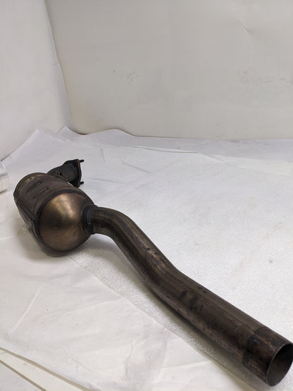 PORSCHE 99611303 CATALYTIC CONVERTER FOR 2002 PORSCHE DRIVER SIDE USED H2