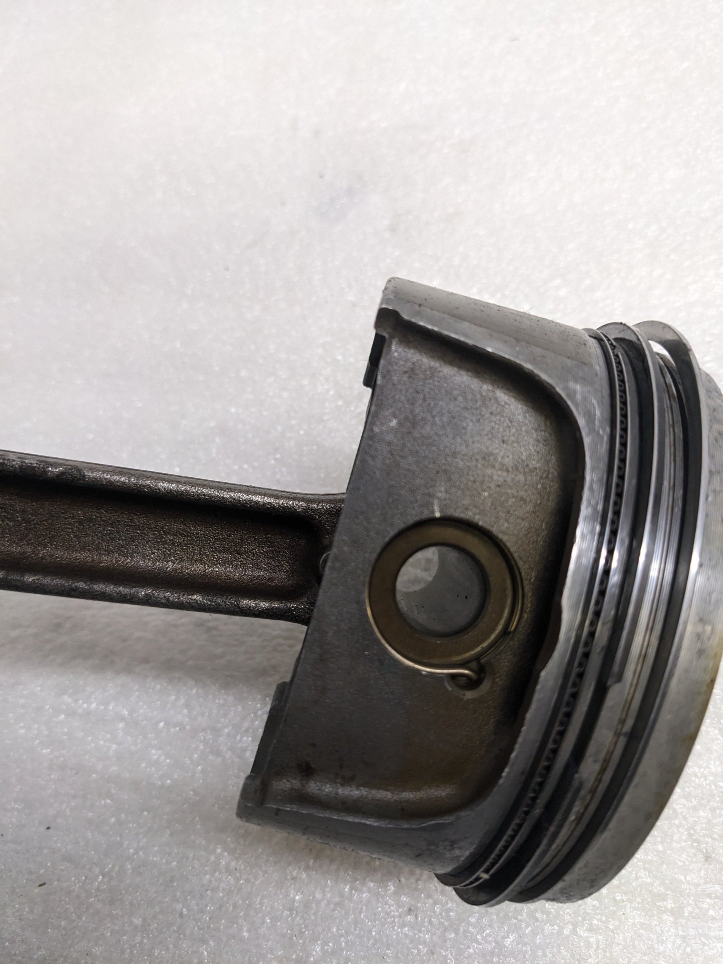 PORSCHE 9961031028R CONNECTING ROD W/ PISTON FOR 986 BOXSTER USED R24