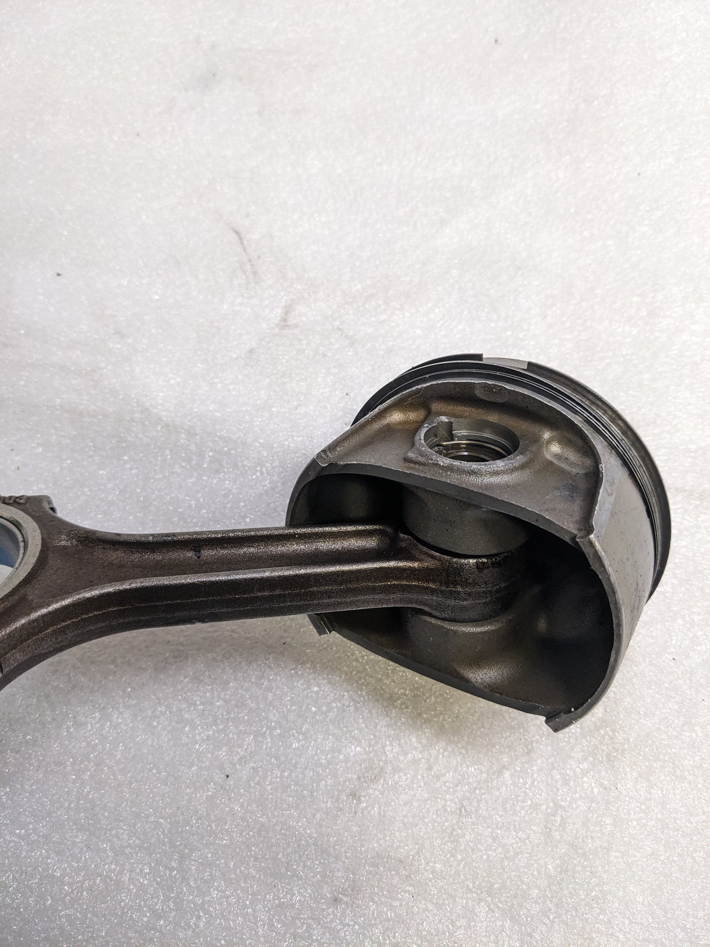 PORSCHE 9961031028R CONNECTING ROD W/ PISTON FOR 986 BOXSTER USED R24
