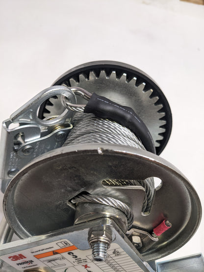 3M AK205AG CONFINED SPACE WINCH 50FT NEW R16