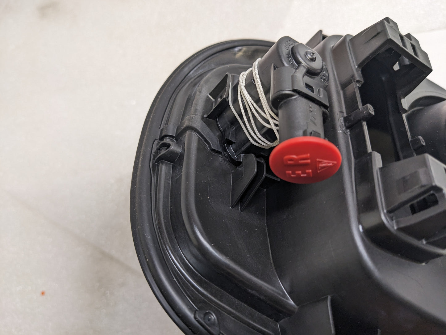 PORSCHE 9Y0810593A DRIVE MOTOR BATTERY PACK CHARGING PORT ASSEMBY FOR 2019-2023 CAYENNE NEW R21