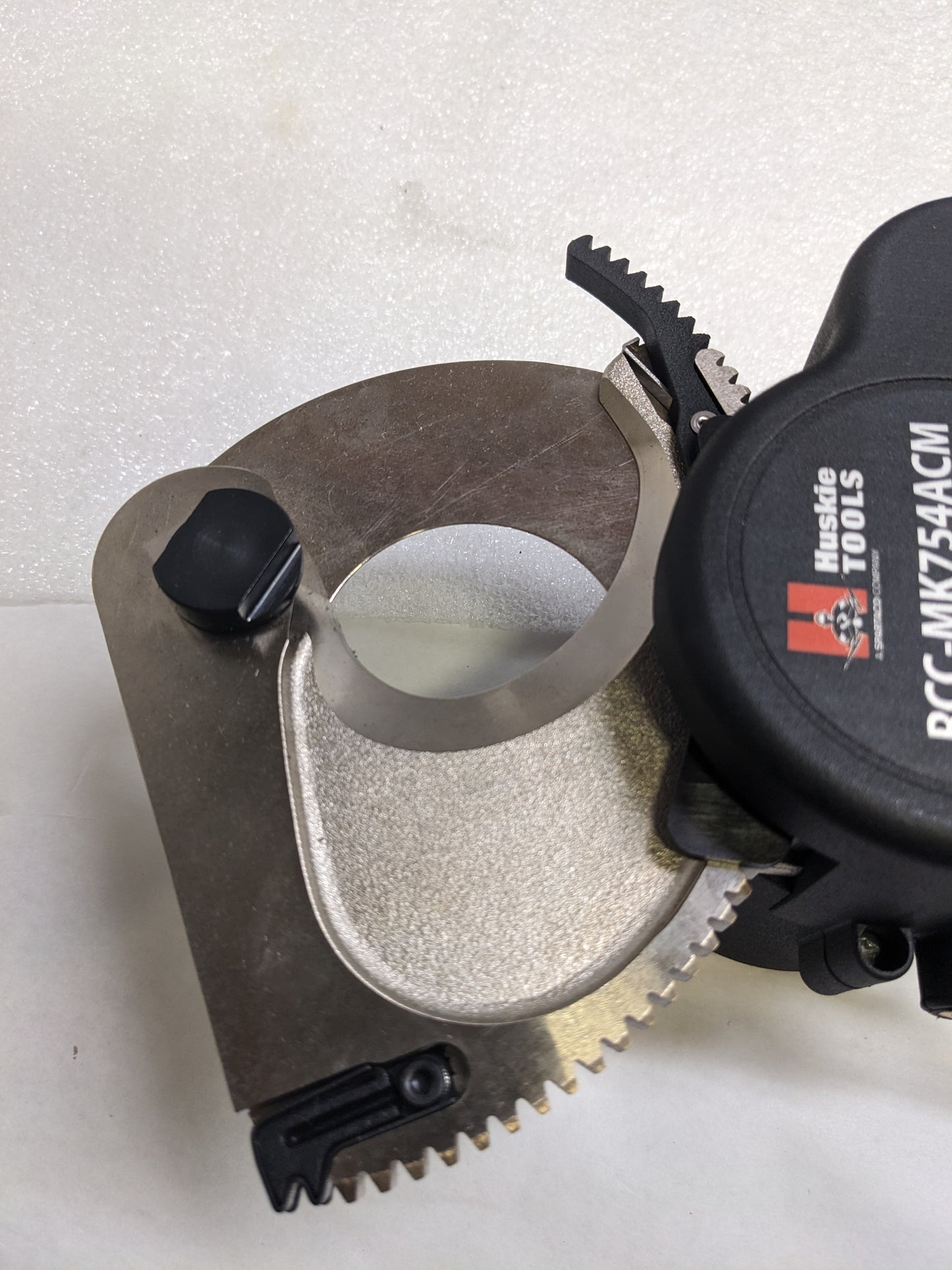 HUSKIE TOOLS RCC-MK754ACM GEAR-DRIVE REMOTE CONTROL CUTTER NEW BSR35