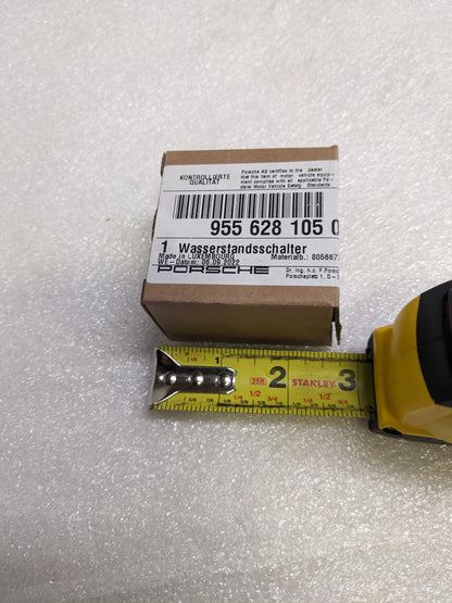 PORSCHE 95562810500 WASHER TANK LEVEL SWITCH NEW R23T2