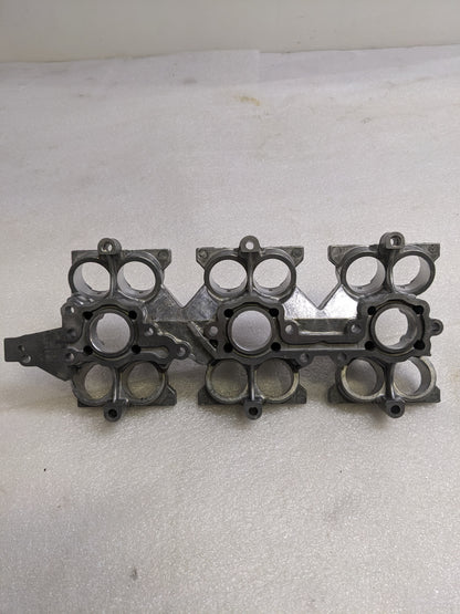 PORSCHE 9961041058R CAMSHAFT FOLLOWER HOUSING FOR 1999-2001 BOXSTER/911 USED R14