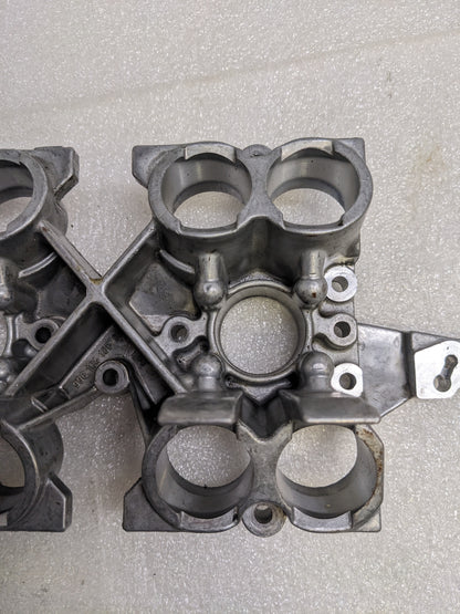 PORSCHE 9961041058R CAMSHAFT FOLLOWER HOUSING FOR 1999-2001 BOXSTER/911 USED R14