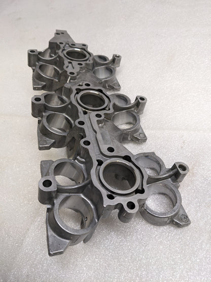 PORSCHE 9961041058R CAMSHAFT FOLLOWER HOUSING FOR 1999-2001 BOXSTER/911 USED R14