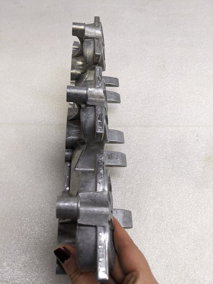 PORSCHE 9961041058R CAMSHAFT FOLLOWER HOUSING FOR 1999-2001 BOXSTER/911 USED R14