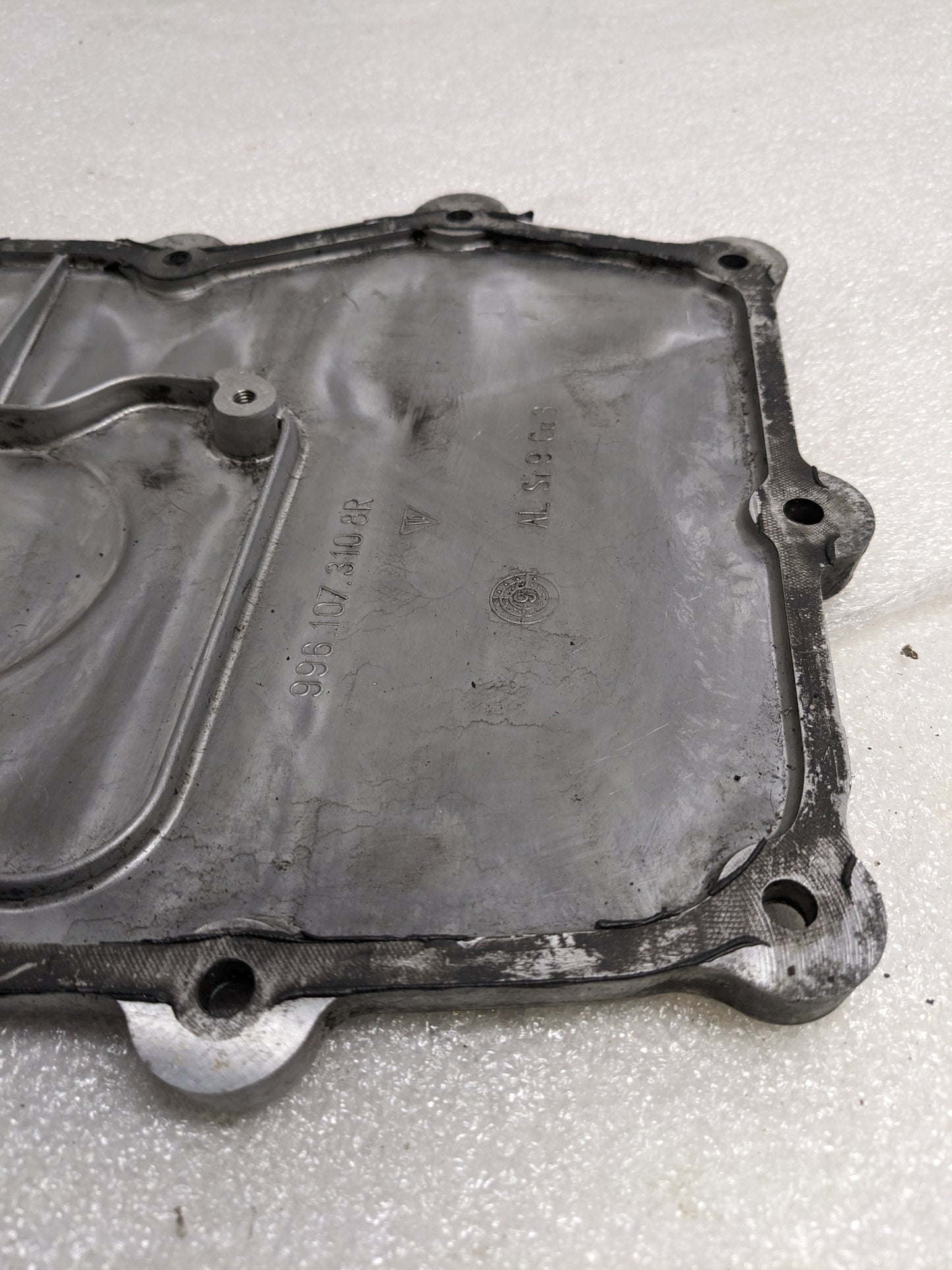 PORSCHE 9961073108R OIL SUMP PLATE FOR 1997-2004 911/BOXSTER USED R14