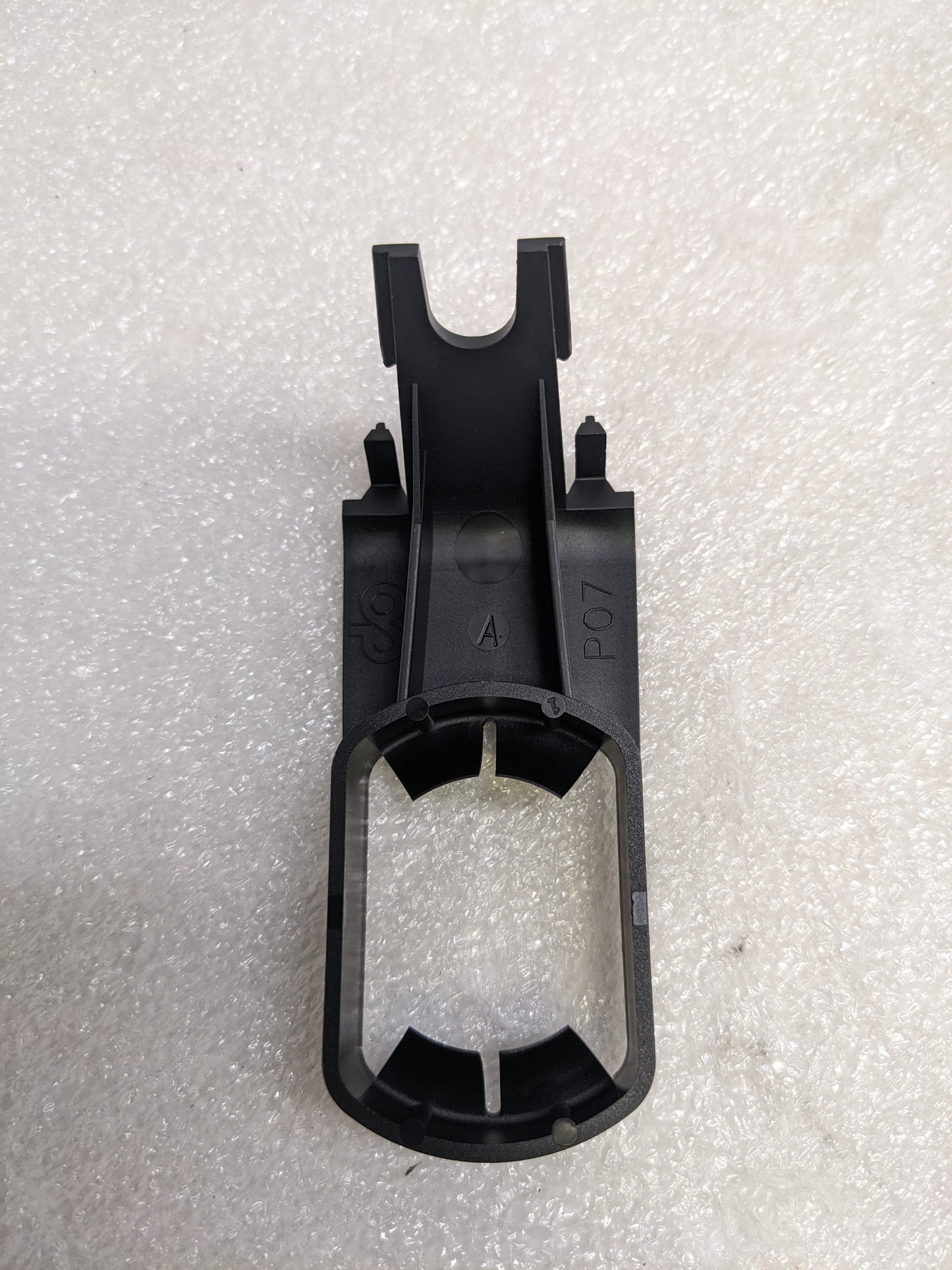 PORSCHE 95562818900 SUPPORT JET CARRIER FOR 2008-2010 CAYENNE NEW R23T2