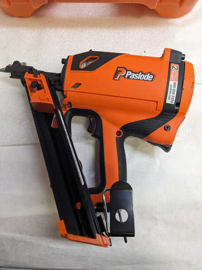PASLODE CF150-PP CORDLESS 1-1/2" METAL CONNECTOR NAILER POSITIVE PLACEMENT NEW R34