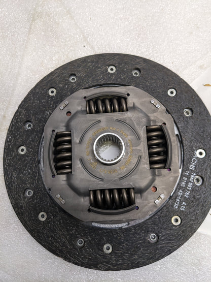 PORSCHE 93011691101 CLUTCH KIT FOR 1986-1988 911 AND 1978-1979 930 TURBO NEW R21