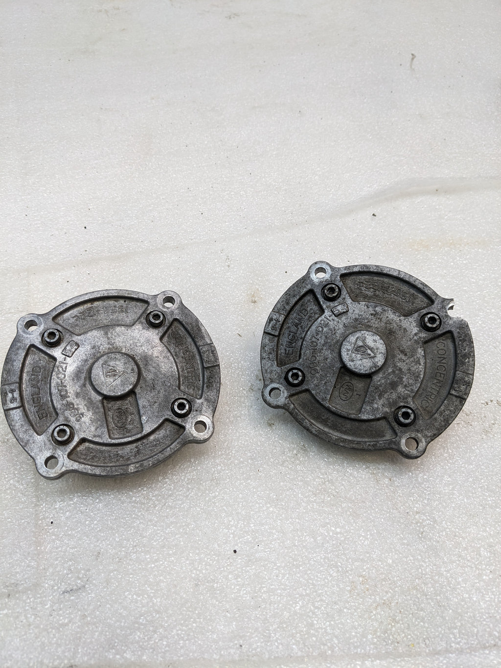(2) PORSCHE 99610702154 ENGINE OIL SUCTION PUMP USED R23T6