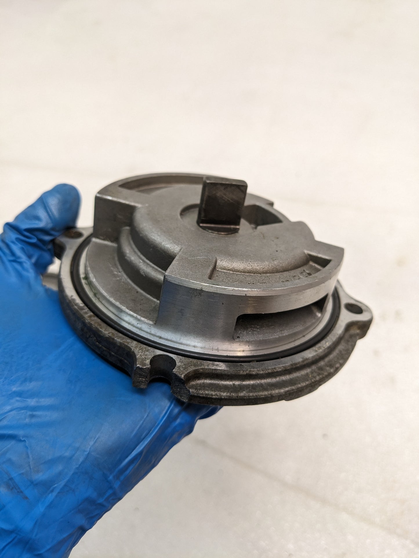 (2) PORSCHE 99610702154 ENGINE OIL SUCTION PUMP USED R23T6