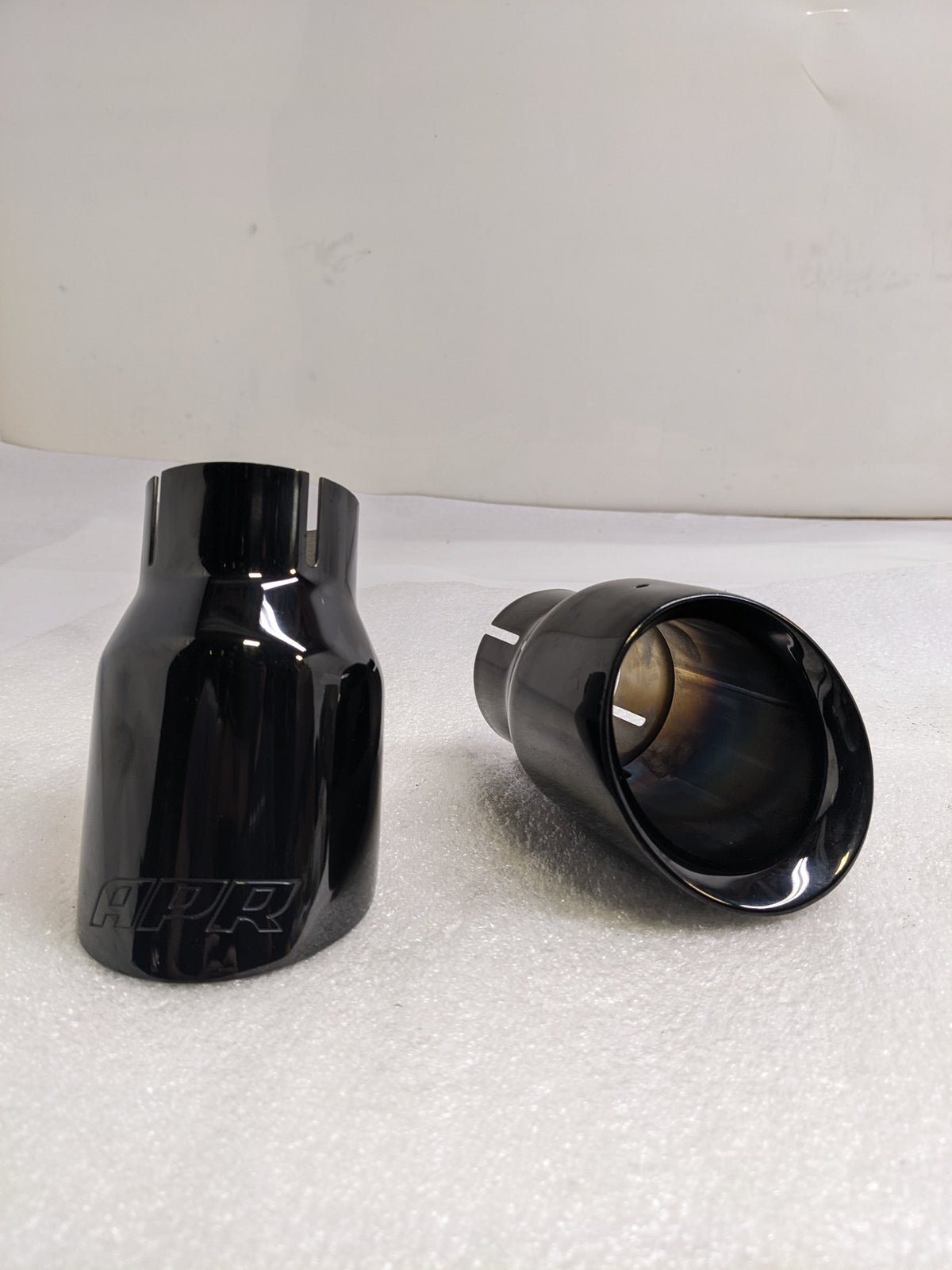 APR TPK0008 DOUBLE WALLED 3.5" SLASH-CUT TIPS DIAMOND BLACK SET OF TWO NEW R19